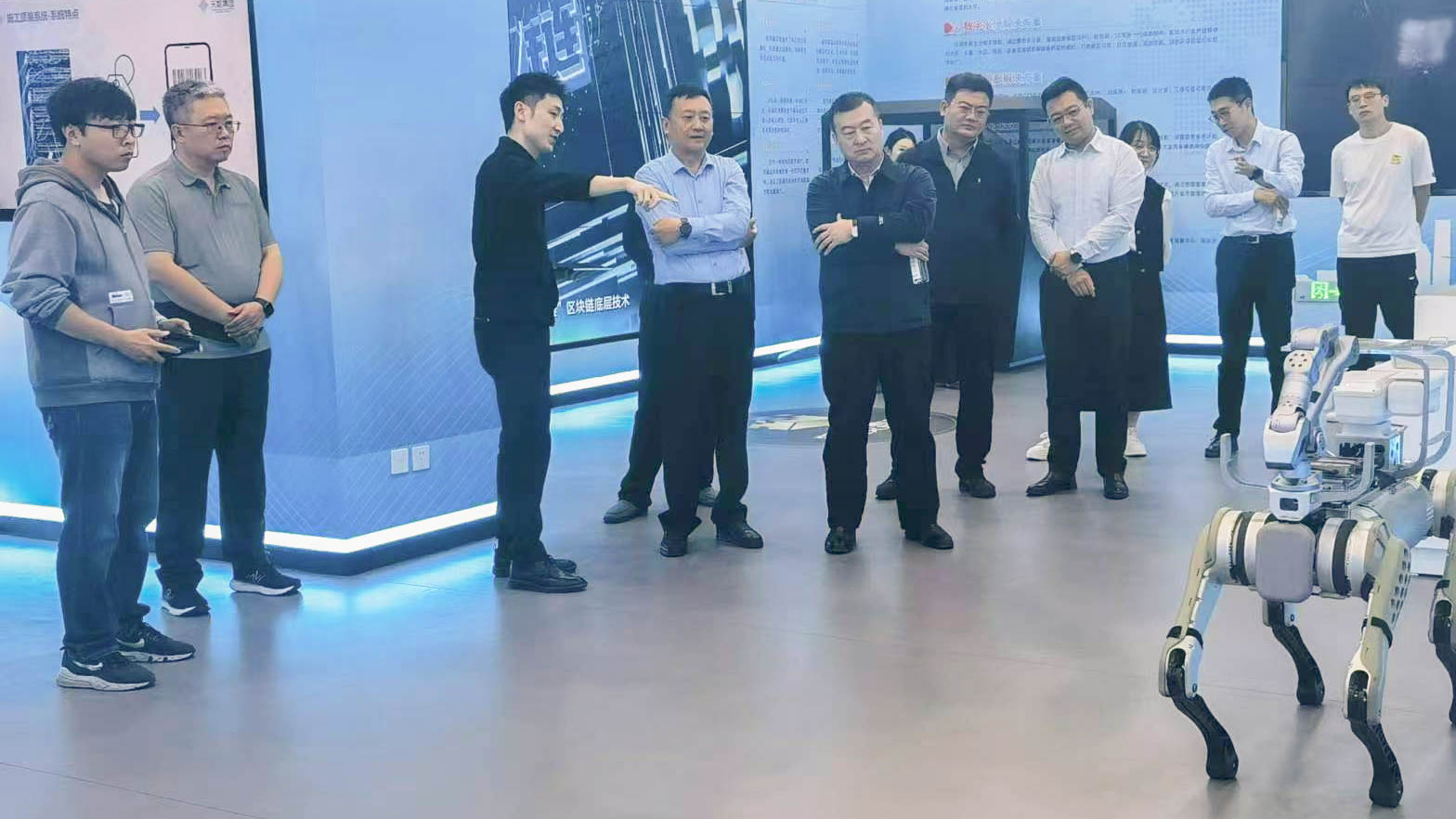 市國資委黨委委員、副主任韓云翔一行赴天科數(shù)創(chuàng)調(diào)研指導中長期激勵工作